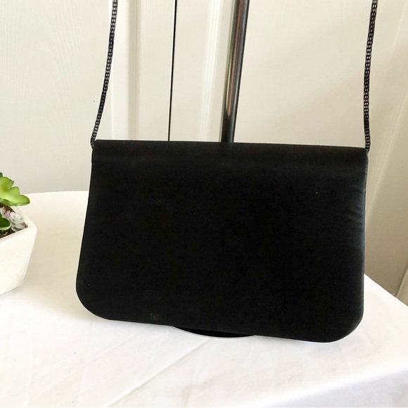 Vintage Evening handbag in Black Silk - Picture 2 of 4